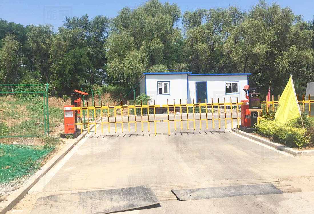 【真地行业篇】小区智能车牌识别停车场系统