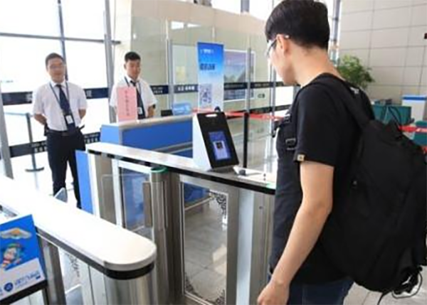 真地智能门禁为社区安全添一双眼睛