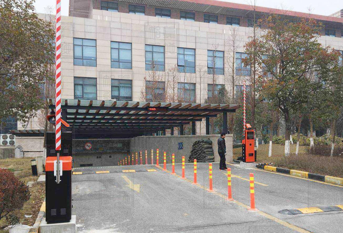 西安市中兴通讯产业园车牌识别道闸案例