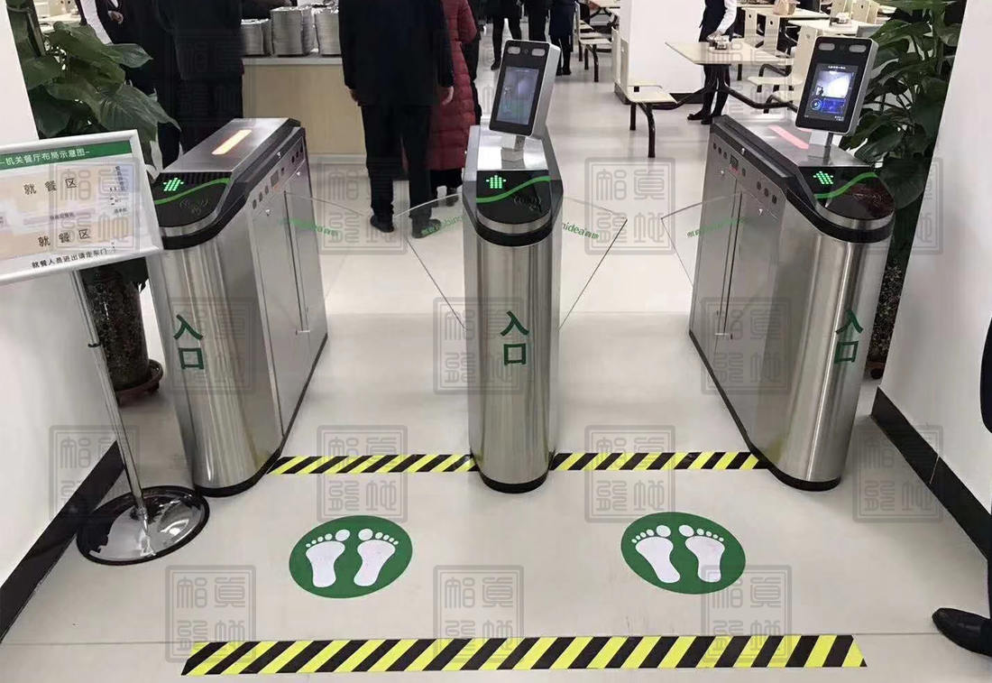 真地智能人脸识别通道闸，只为更好地守护你的出行